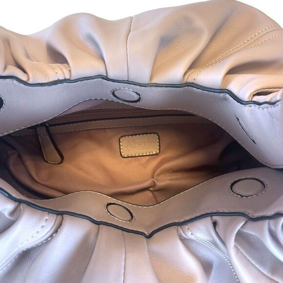 Alberto Shoulder Bag - Picture 5 of 5